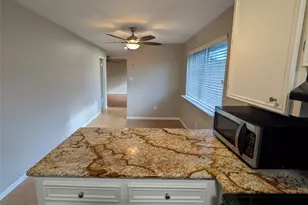 1408 Ramada Dr, Houston, TX 77062 - Photo 9