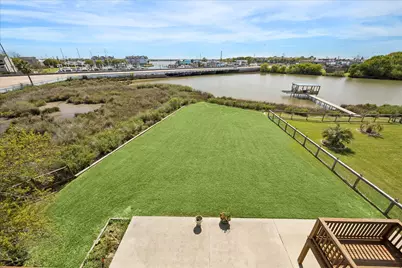 2001 Oceanview Drive, Seabrook, TX 77586 - Photo 27