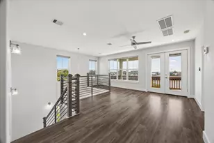 2001 Oceanview Dr, Seabrook, TX 77586 - Photo 11