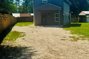 268 Sunrise Dr, Livingston, TX 77351 - Photo 1