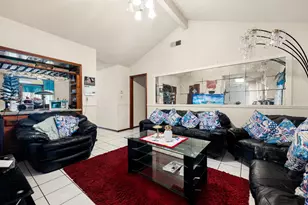 10719 Carvel Ln, Houston, TX 77072 - Photo 7