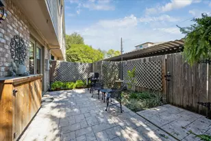 7445 Brompton St, Houston, TX 77025 - Photo 19