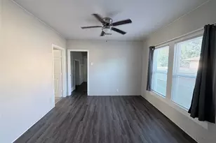 1401 Edison St, Baytown, TX 77520 - Photo 7