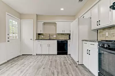 427 Merriweather Street, Houston, TX 77598 - Photo 5