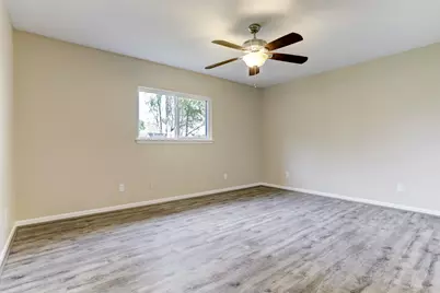 427 Merriweather Street, Houston, TX 77598 - Photo 9