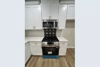 5325 Kenilwood Drive #AB, Houston, TX 77033 - Photo 3