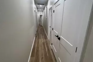 5325 Kenilwood Dr, Houston, TX 77033 - Photo 5