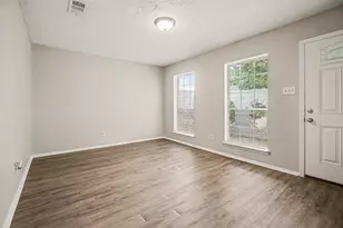 10323 SE Sagerock Dr, Houston, TX 77089 - Photo 3