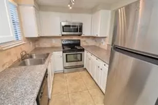 11710 Southlake Dr, Houston, TX 77077 - Photo 7