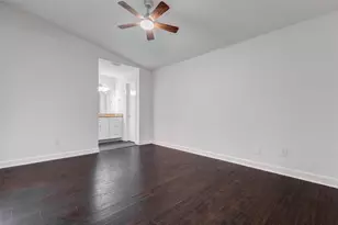 8100 Cambridge St, Houston, TX 77054 - Photo 15