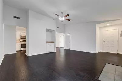 8100 Cambridge Street #114, Houston, TX 77054 - Photo 7