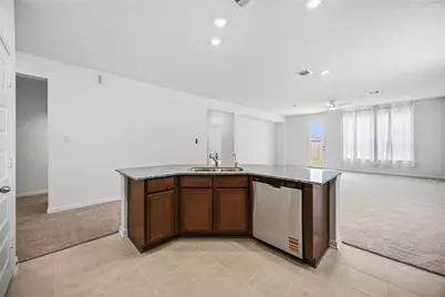 18206 Spruce Cottage Dr, Tomball, TX 77377 - Photo 11