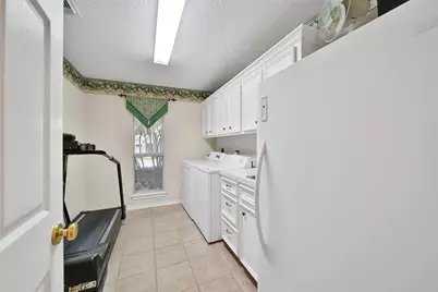 2601 Woods Estates Drive, Conroe, TX 77304 - Photo 21