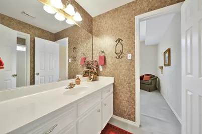 2601 Woods Estates Drive, Conroe, TX 77304 - Photo 33