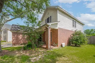 17206 Haley Falls Ln, Houston, TX 77095 - Photo 3