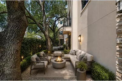 1110 Autrey Street #C, Houston, TX 77006 - Photo 13