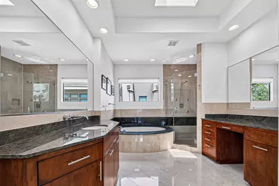 1110 Autrey Street #C, Houston, TX 77006 - Photo 9