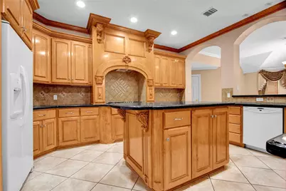 11207 Indian Trails Drive, Tomball, TX 77375 - Photo 9