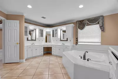 11207 Indian Trails Drive, Tomball, TX 77375 - Photo 19