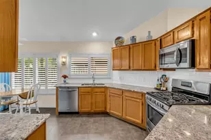 61 N Rushwing Cir, The Woodlands, TX 77381 - Photo 9