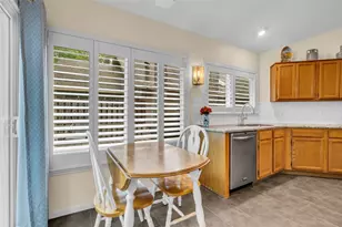 61 N Rushwing Cir, The Woodlands, TX 77381 - Photo 11