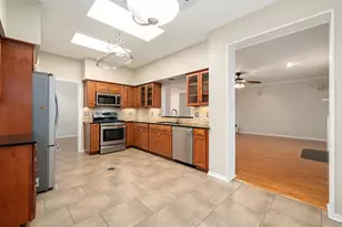 2234 Enchanted Isle Dr, Houston, TX 77062 - Photo 9