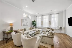 1033 Ashland St, Houston, TX 77008 - Photo 11