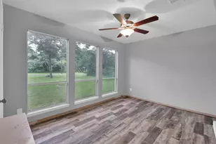 5928 Sinclair Dr, Montgomery, TX 77316 - Photo 17