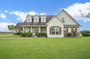 7818 Pebble Hill Ln, Rosharon, TX 77583 - Photo 3