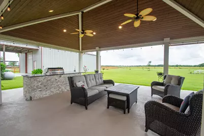 7818 Pebble Hill Lane, Rosharon, TX 77583 - Photo 17