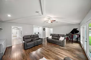 15126 Carols Way Dr, Houston, TX 77070 - Photo 11