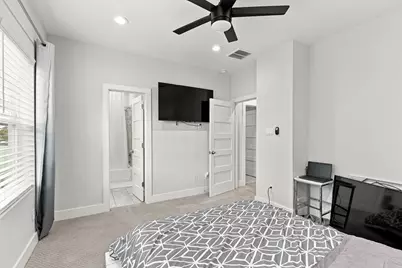 2312 Campbell Road #D, Houston, TX 77080 - Photo 25