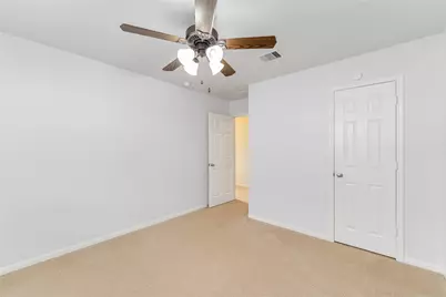 4700 Lake Line Court, Alvin, TX 77511 - Photo 19