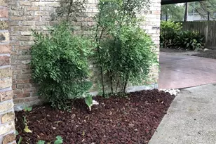 12738 Eastbrook Dr, Houston, TX 77013 - Photo 9