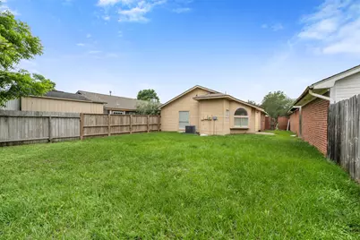 6606 Laurel Glen Drive, Katy, TX 77449 - Photo 21