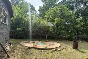 1411 W Cochran St, Tyler, TX 75702 - Photo 5