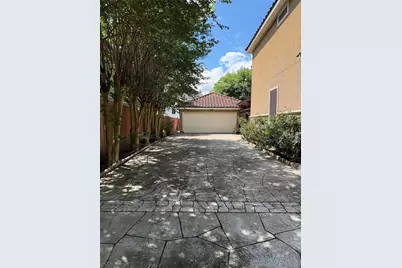 1710 Castlerock Drive, Houston, TX 77090 - Photo 1
