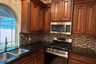 1710 Castlerock Dr, Houston, TX 77090 - Photo 7