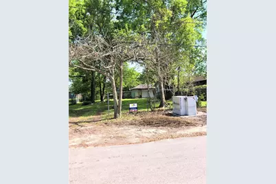 991 Reverend B J Lewis Drive, Houston, TX 77088 - Photo 5