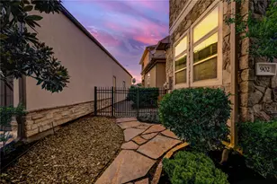 902 Oyster Bank Cir, Sugar Land, TX 77478 - Photo 33