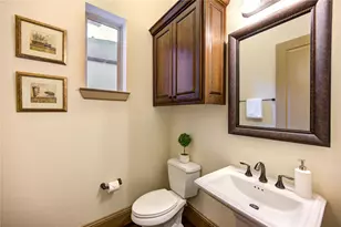 902 Oyster Bank Cir, Sugar Land, TX 77478 - Photo 17