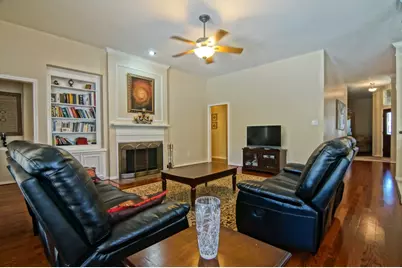 3819 Shady Breeze Dr, Houston, TX 77082 - Photo 7