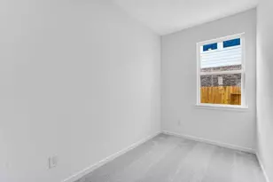 9735 Bixby Crk Dr, Cypress, TX 77433 - Photo 11