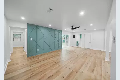 5203 Brookmeade Drive, Houston, TX 77045 - Photo 7
