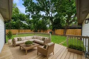 5203 Brookmeade Dr, Houston, TX 77045 - Photo 45