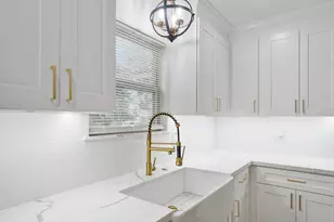 5203 Brookmeade Dr, Houston, TX 77045 - Photo 17