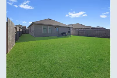 9518 Brookside Point Drive, Baytown, TX 77521 - Photo 15