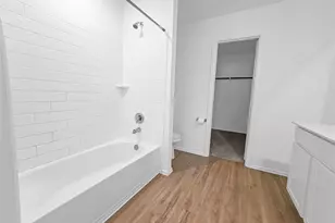 9518 Brookside Point Dr, Baytown, TX 77521 - Photo 9