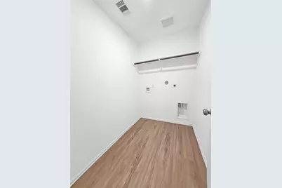 9518 Brookside Point Drive, Baytown, TX 77521 - Photo 13