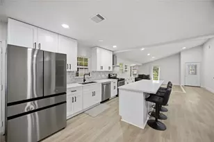 15807 Danford Dr, Houston, TX 77053 - Photo 5